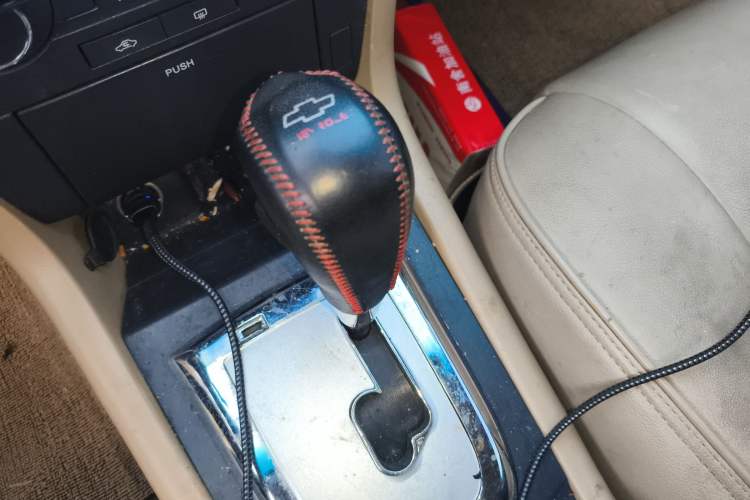 Used Chevrolet Epica 2012 1.8 Comfort Edition AT Gear Lever