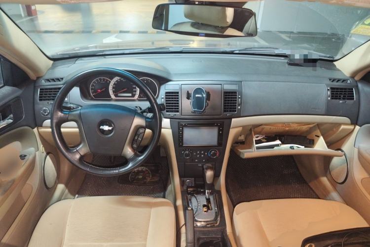Used Chevrolet Epica 2012 1.8 Comfort Edition AT Center Console