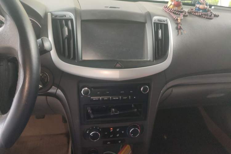 Used Chevrolet Epica 2013 1.8 SE Comfort Edition MT Audio And AC Panel