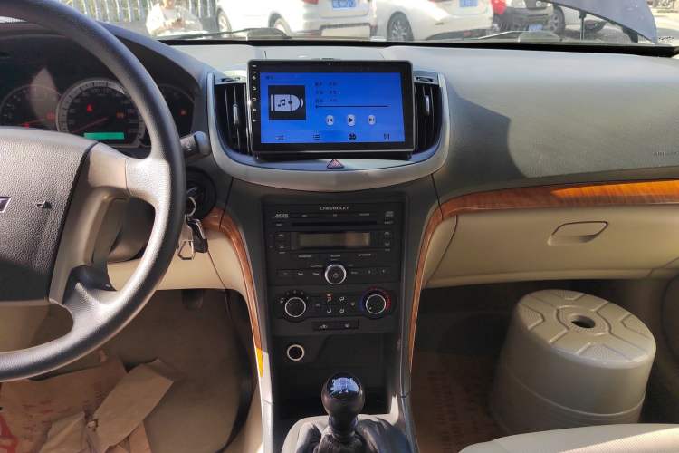 Used Chevrolet Epica 2013 1.8 SL ZhiZhen Edition MT Audio And AC Panel
