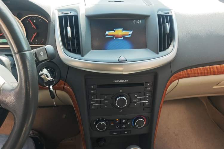 Used Chevrolet Epica 2013 1.8 SX Luxury Edition AT Audio And AC Panel
