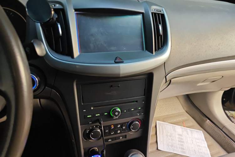 Used Chevrolet Epica 2013 1.8 SE Comfort Edition AT Audio And AC Panel