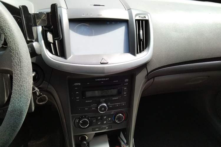 Used Chevrolet Epica 2013 1.8 SL ZhiZhen Edition MT Audio And AC Panel