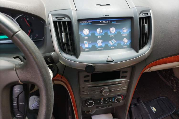 Used Chevrolet Epica 2013 1.8 SE Comfort Edition AT Audio And AC Panel