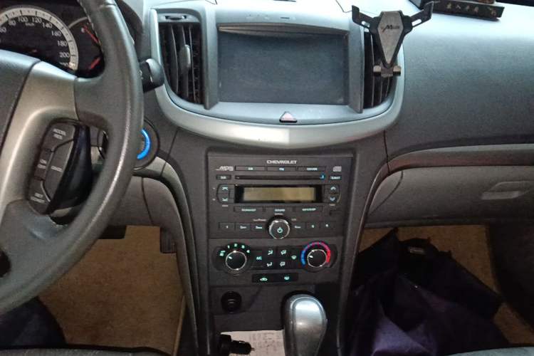 Used Chevrolet Epica 2013 1.8 SE Comfort Edition AT Audio And AC Panel