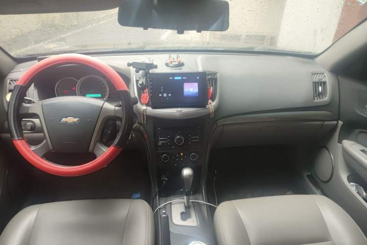 Used Chevrolet Epica 2013 1.8 SE Comfort Edition AT Center Console