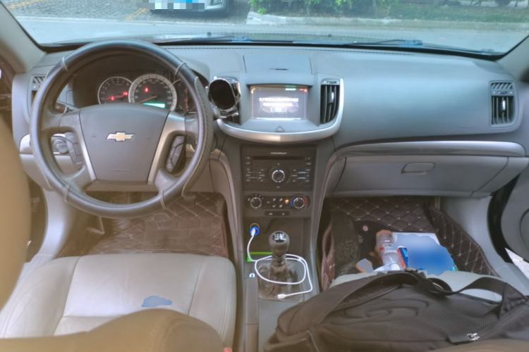 Used Chevrolet Epica 2013 1.8 SX Luxury Edition MT Center Console