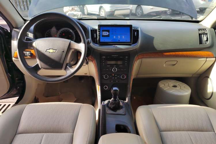 Used Chevrolet Epica 2013 1.8 SL ZhiZhen Edition MT Center Console