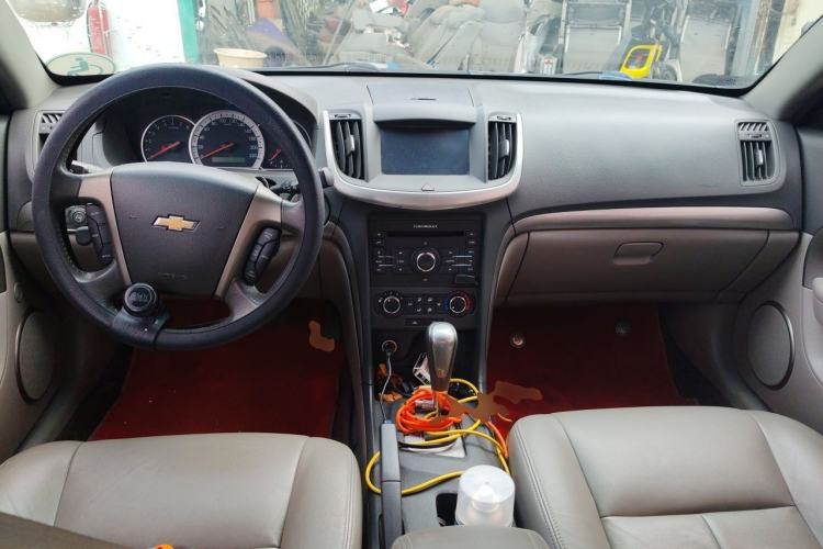 Used Chevrolet Epica 2013 1.8 SX Luxury Edition AT Center Console
