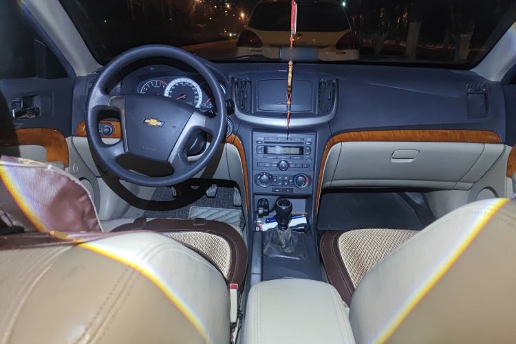 Used Chevrolet Epica 2013 1.8 SL ZhiZhen Edition MT Center Console