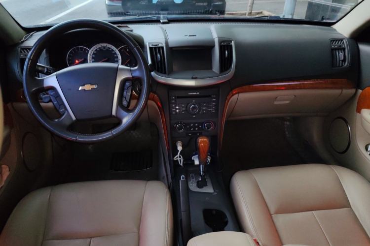 Used Chevrolet Epica 2013 1.8 SX Luxury Edition AT Center Console