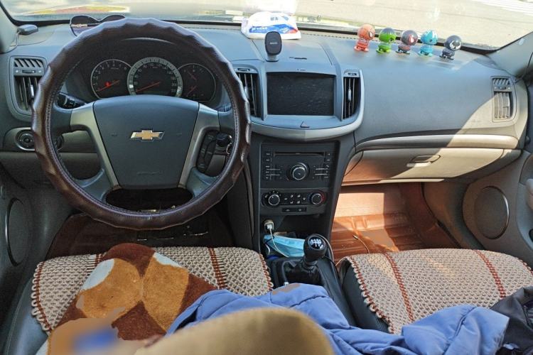 Used Chevrolet Epica 2013 1.8 SE Comfort Edition MT Center Console