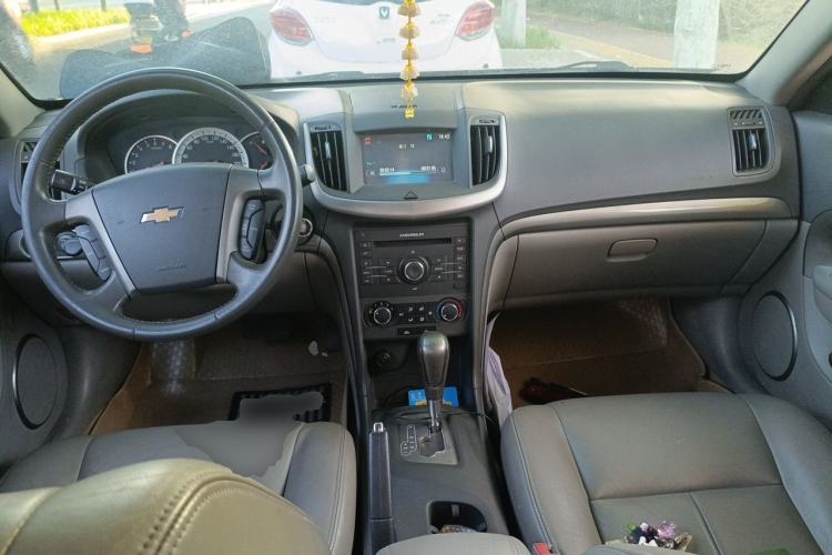 Used Chevrolet Epica 2013 1.8 SX Luxury Edition AT Center Console
