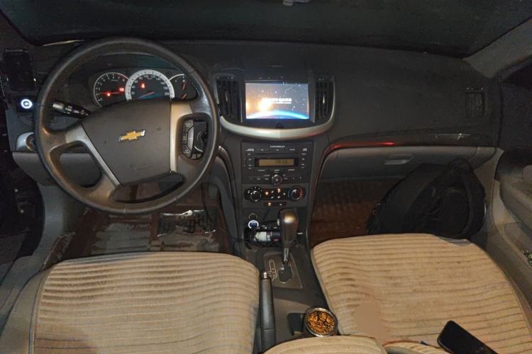Used Chevrolet Epica 2013 1.8 SE Comfort Edition AT Center Console