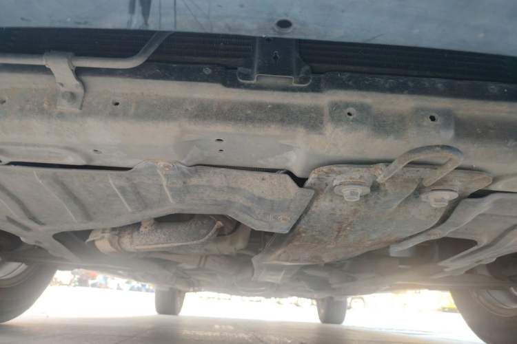 Used Chevrolet Epica 2013 1.8 SL ZhiZhen Edition MT Chassis Front