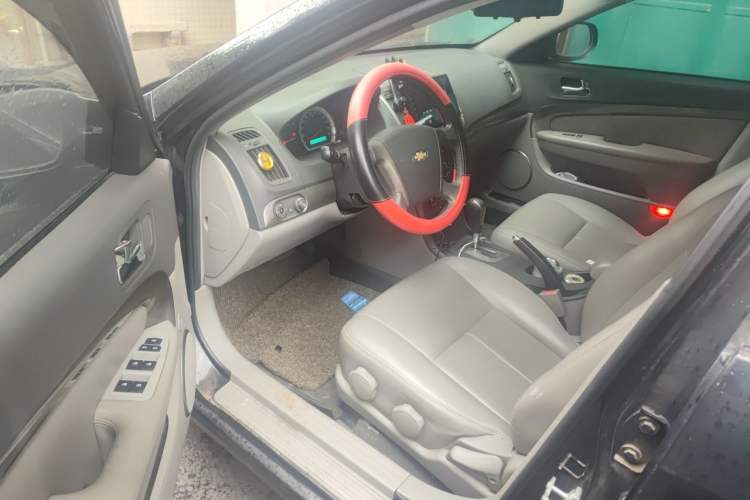 Used Chevrolet Epica 2013 1.8 SE Comfort Edition AT Driver Seat