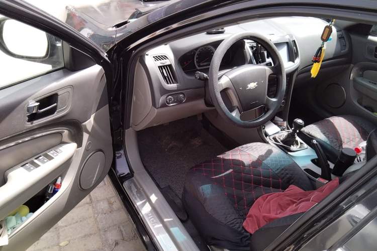 Used Chevrolet Epica 2013 1.8 SL ZhiZhen Edition MT Driver Seat