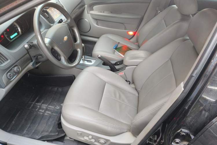 Used Chevrolet Epica 2013 1.8 SX Luxury Edition AT Driver Seat