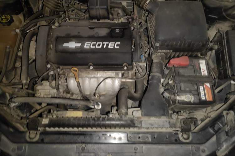 Used Chevrolet Epica 2013 1.8 SL ZhiZhen Edition MT Engine Bay