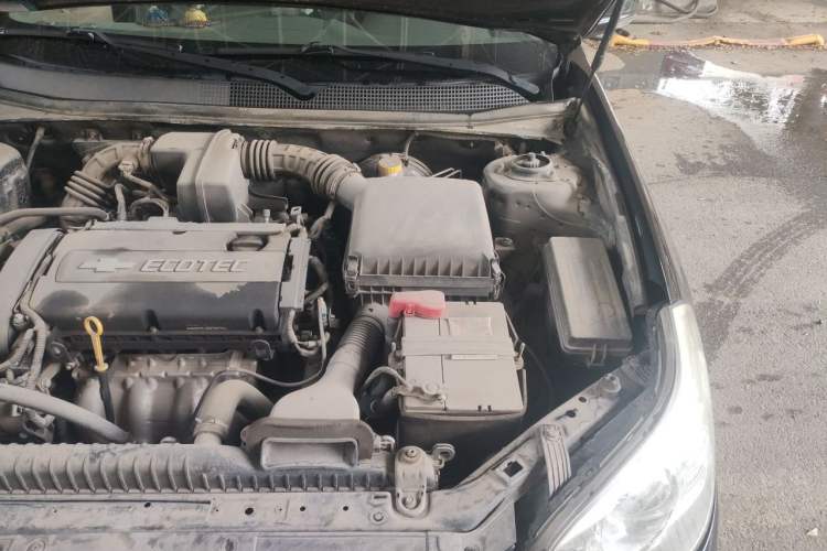 Used Chevrolet Epica 2013 1.8 SE Comfort Edition MT Engine Bay Left