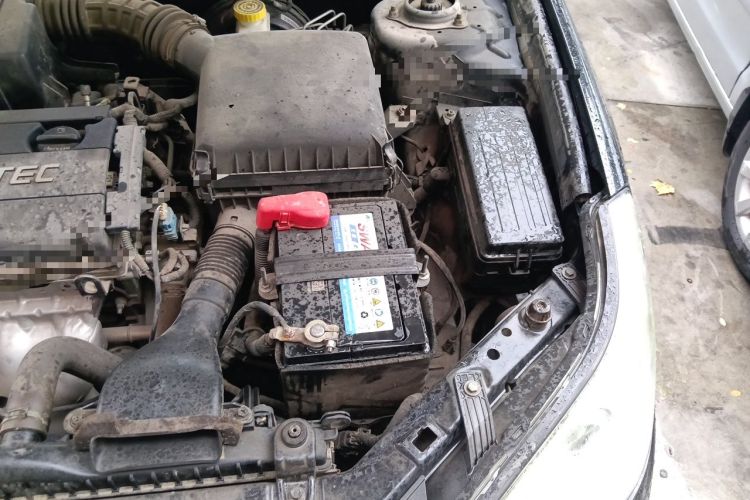 Used Chevrolet Epica 2013 1.8 SE Comfort Edition MT Engine Bay Left
