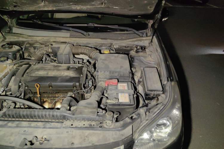 Used Chevrolet Epica 2013 1.8 SE Comfort Edition MT Engine Bay Left