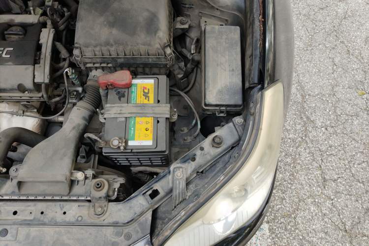 Used Chevrolet Epica 2013 1.8 SE Comfort Edition AT Engine Bay Left