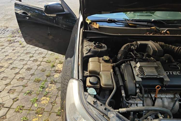 Used Chevrolet Epica 2013 1.8 SE Comfort Edition AT Engine Bay Right