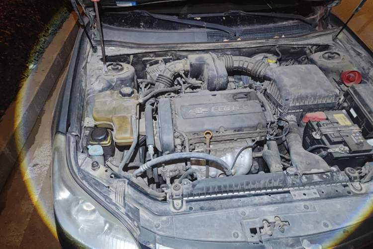Used Chevrolet Epica 2013 1.8 SL ZhiZhen Edition MT Engine Bay Right