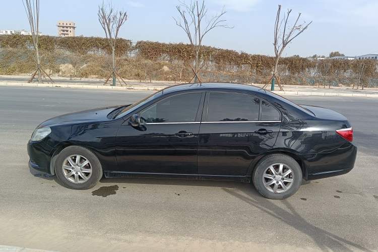 Used Chevrolet Epica 2013 1.8 SE Comfort Edition MT Exterior 3