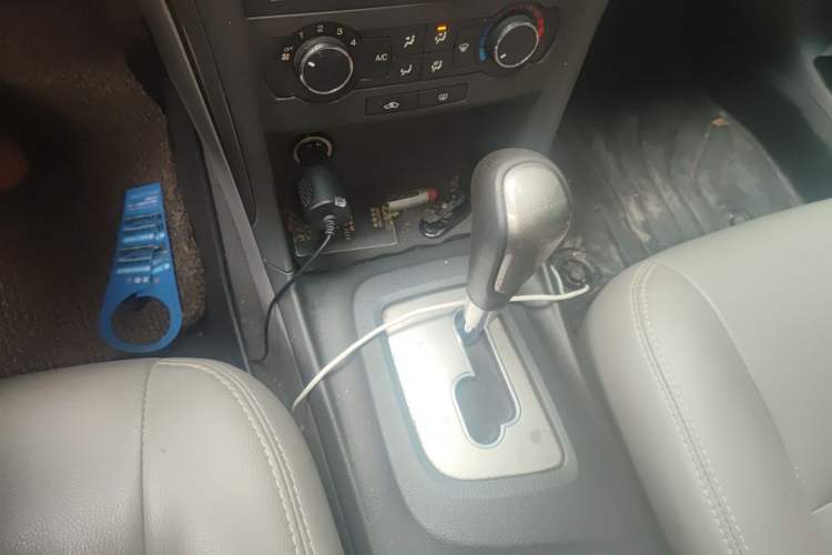 Used Chevrolet Epica 2013 1.8 SE Comfort Edition AT Gear Lever