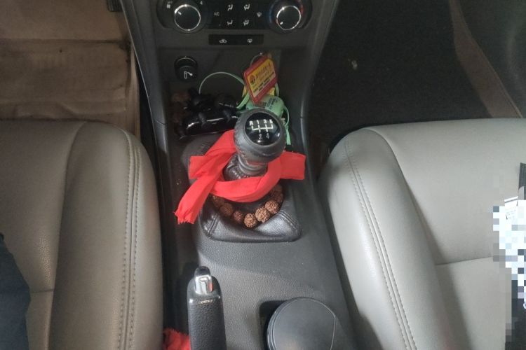 Used Chevrolet Epica 2013 1.8 SE Comfort Edition MT Gear Lever