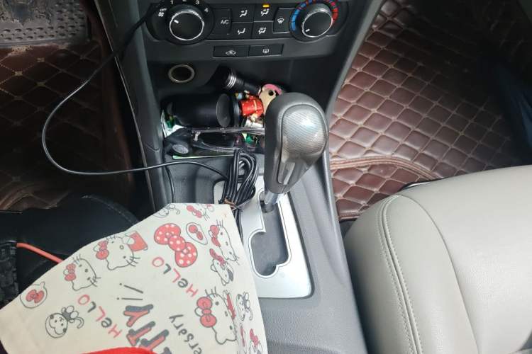 Used Chevrolet Epica 2013 1.8 SE Comfort Edition AT Gear Lever