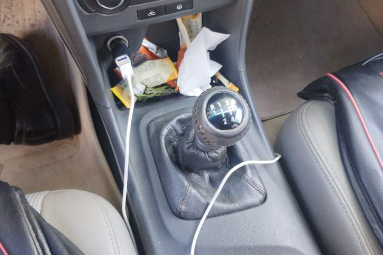 Used Chevrolet Epica 2013 1.8 SL ZhiZhen Edition MT Gear Lever