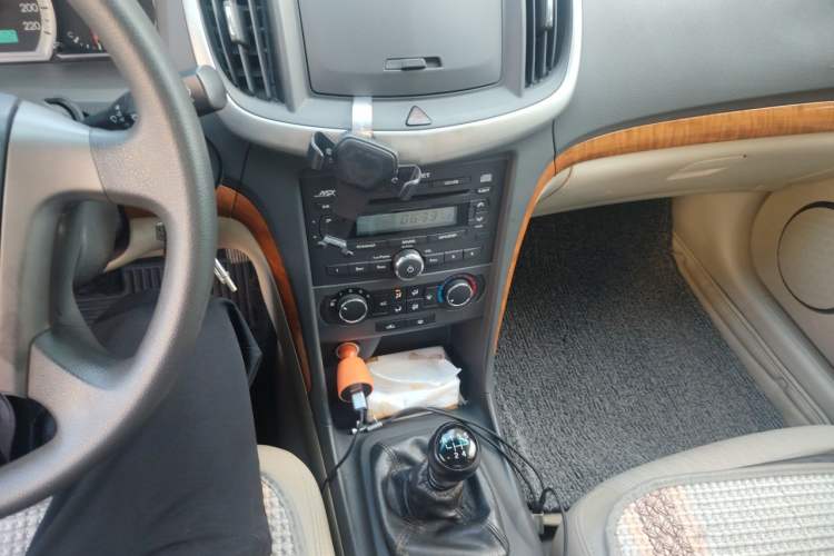 Used Chevrolet Epica 2013 1.8 SL ZhiZhen Edition MT Gear Lever