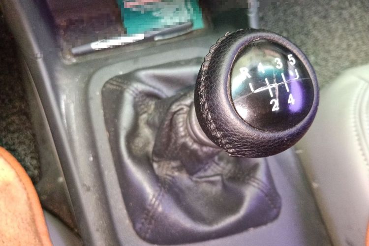 Used Chevrolet Epica 2013 1.8 SE Comfort Edition MT Gear Lever