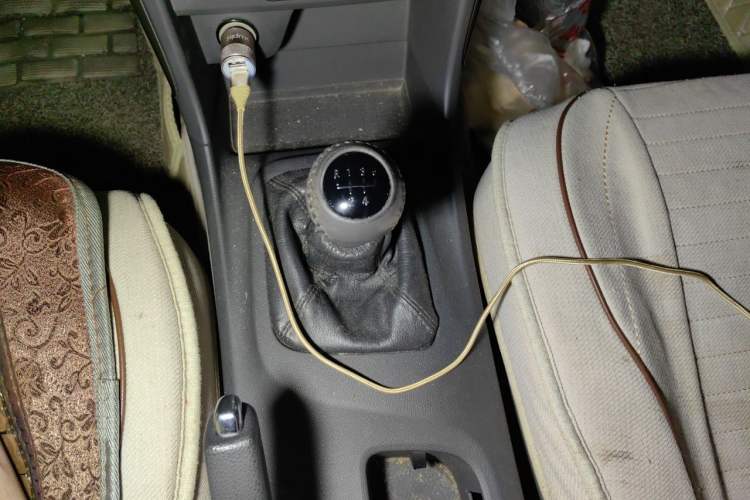 Used Chevrolet Epica 2013 1.8 SE Comfort Edition MT Gear Lever