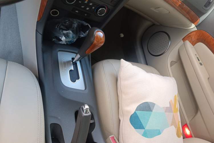 Used Chevrolet Epica 2013 1.8 SX Luxury Edition AT Gear Lever