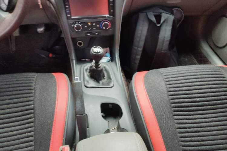 Used Chevrolet Epica 2013 1.8 SE Comfort Edition MT Gear Lever