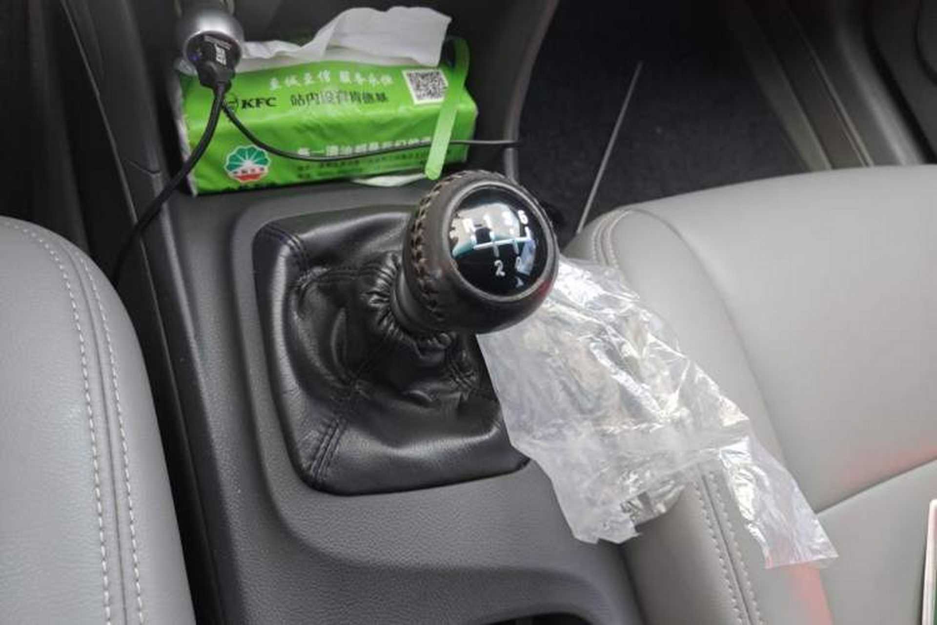 Used Chevrolet Epica 2013 1.8 SE Comfort Edition MT Gear Lever