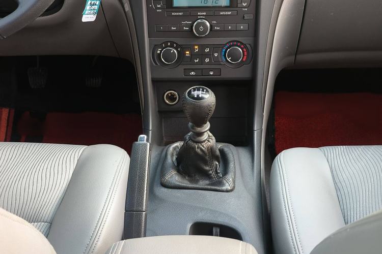 Used Chevrolet Epica 2013 1.8 SE Comfort Edition MT Interior 13