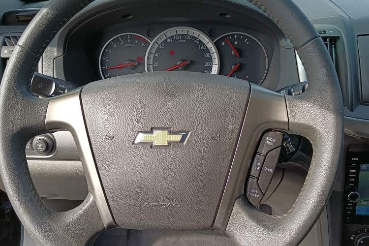 Used Chevrolet Epica 2013 1.8 SE Comfort Edition MT Interior 2