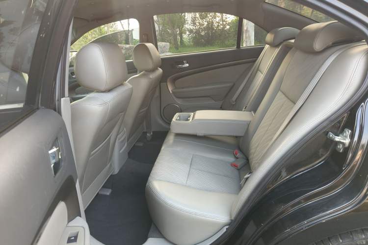 Used Chevrolet Epica 2013 1.8 SE Comfort Edition MT Interior 7