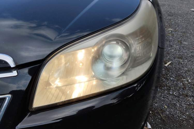 Used Chevrolet Epica 2013 1.8 SE Comfort Edition MT Left Front Headlight