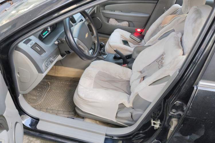 Used Chevrolet Epica 2013 1.8 SE Comfort Edition MT Left Front Seat