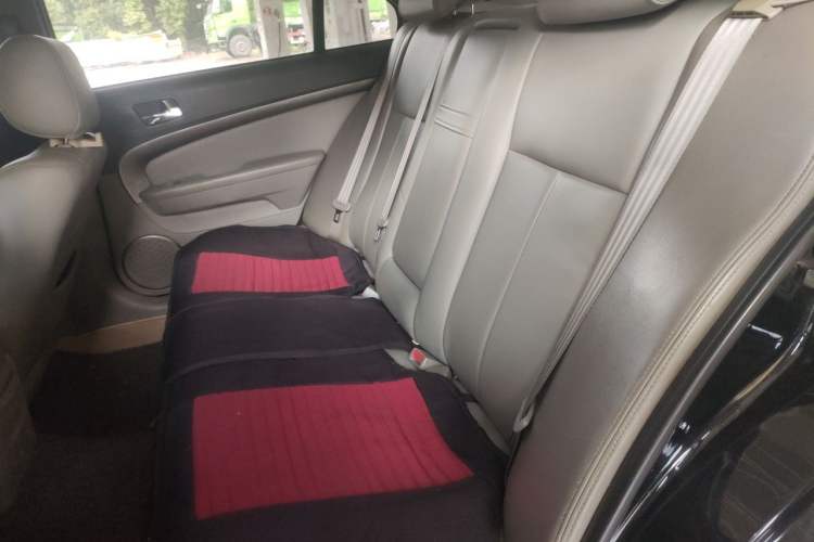 Used Chevrolet Epica 2013 1.8 SE Comfort Edition MT Left Rear Seat