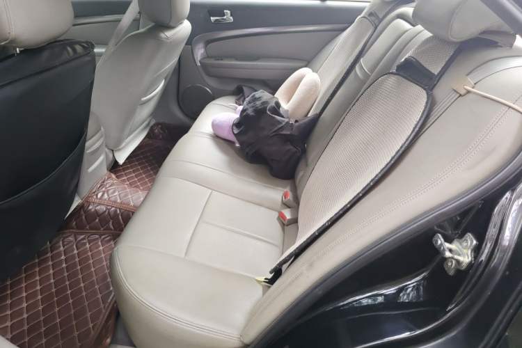Used Chevrolet Epica 2013 1.8 SE Comfort Edition AT Left Rear Seat