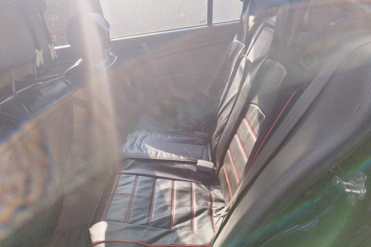 Used Chevrolet Epica 2013 1.8 SL ZhiZhen Edition MT Left Rear Seat