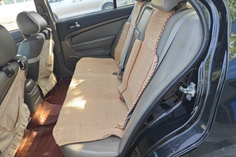 Used Chevrolet Epica 2013 1.8 SE Comfort Edition MT Left Rear Seat