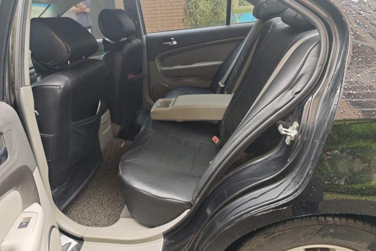 Used Chevrolet Epica 2013 1.8 SE Comfort Edition MT Left Rear Seat